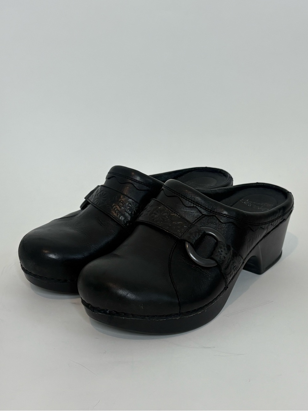 Dansko Women 40 9.5 Hattie Black Antique Leather Detail Comfort Clogs Mules Shoe